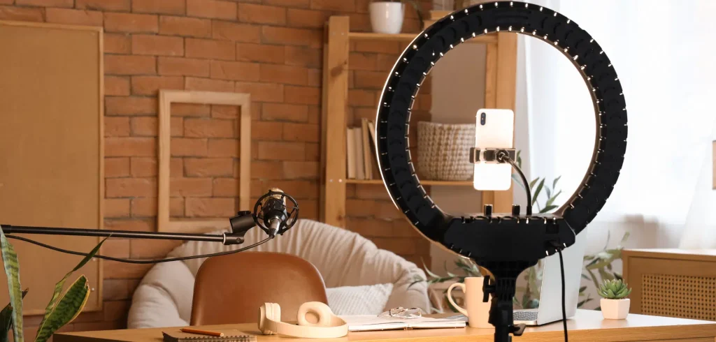 How Creators Drive Conversions with Social Commerce