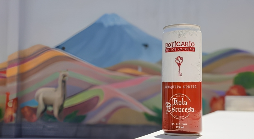 Kola Escocesa incursiona en bebidas alcohólicas con nuevo cóctel